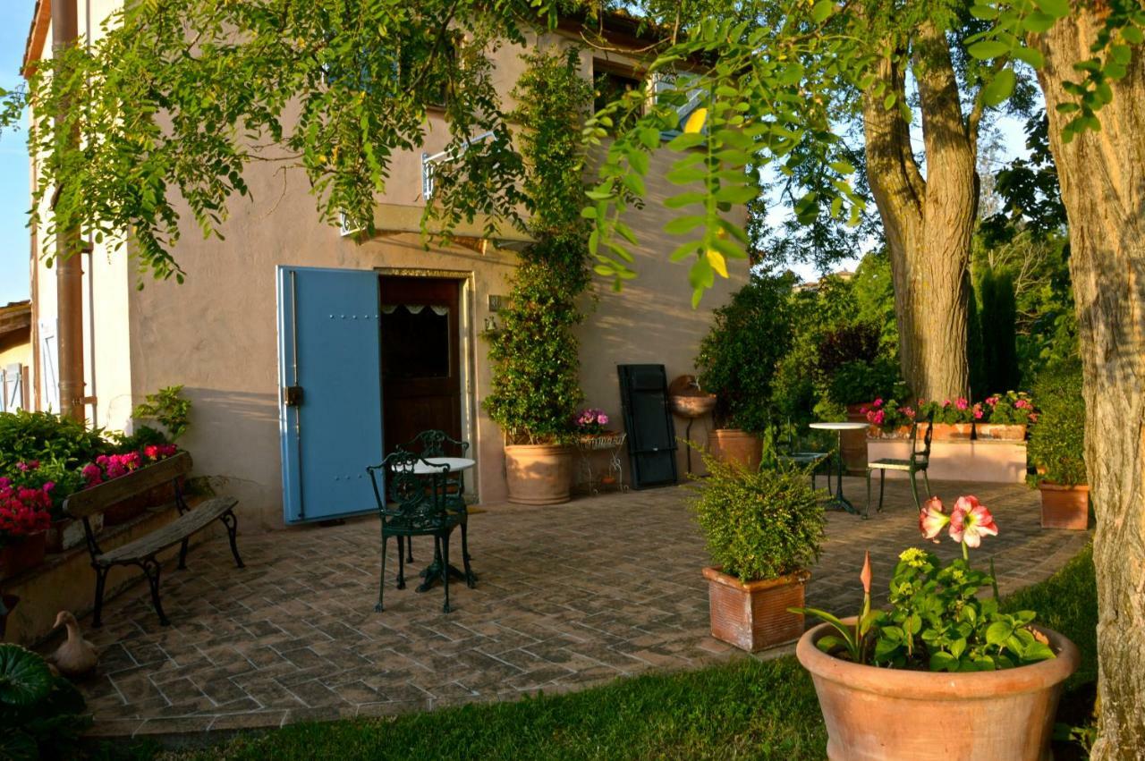 Appartamento Con Patio Privato E Giardino Tra Pisa E Firenze ปาลายา ภายนอก รูปภาพ